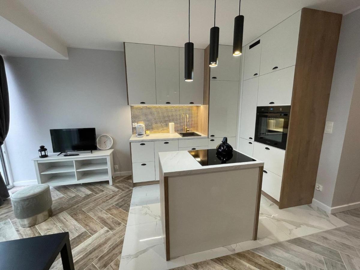 High Standard Apartment 그디니아 외부 사진