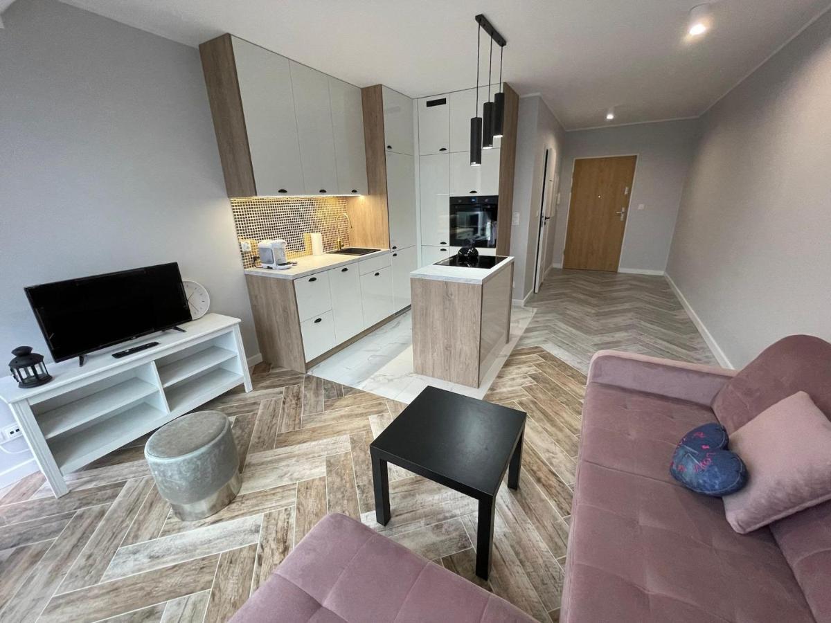 High Standard Apartment 그디니아 외부 사진